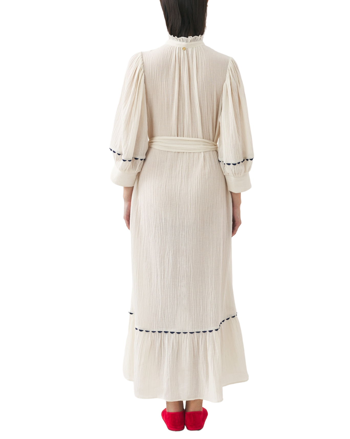 Robe longue brodée à la main clotilda blanche